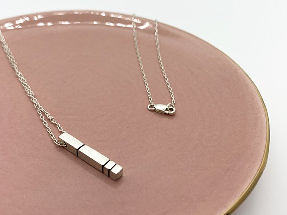 Linear Essentials Pendant Necklace