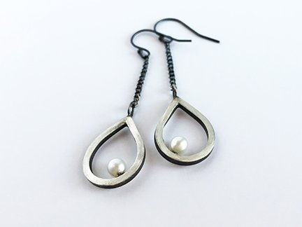 Pearl Teardrop Earrings