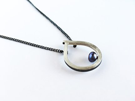 Pearl Teardrop Necklace
