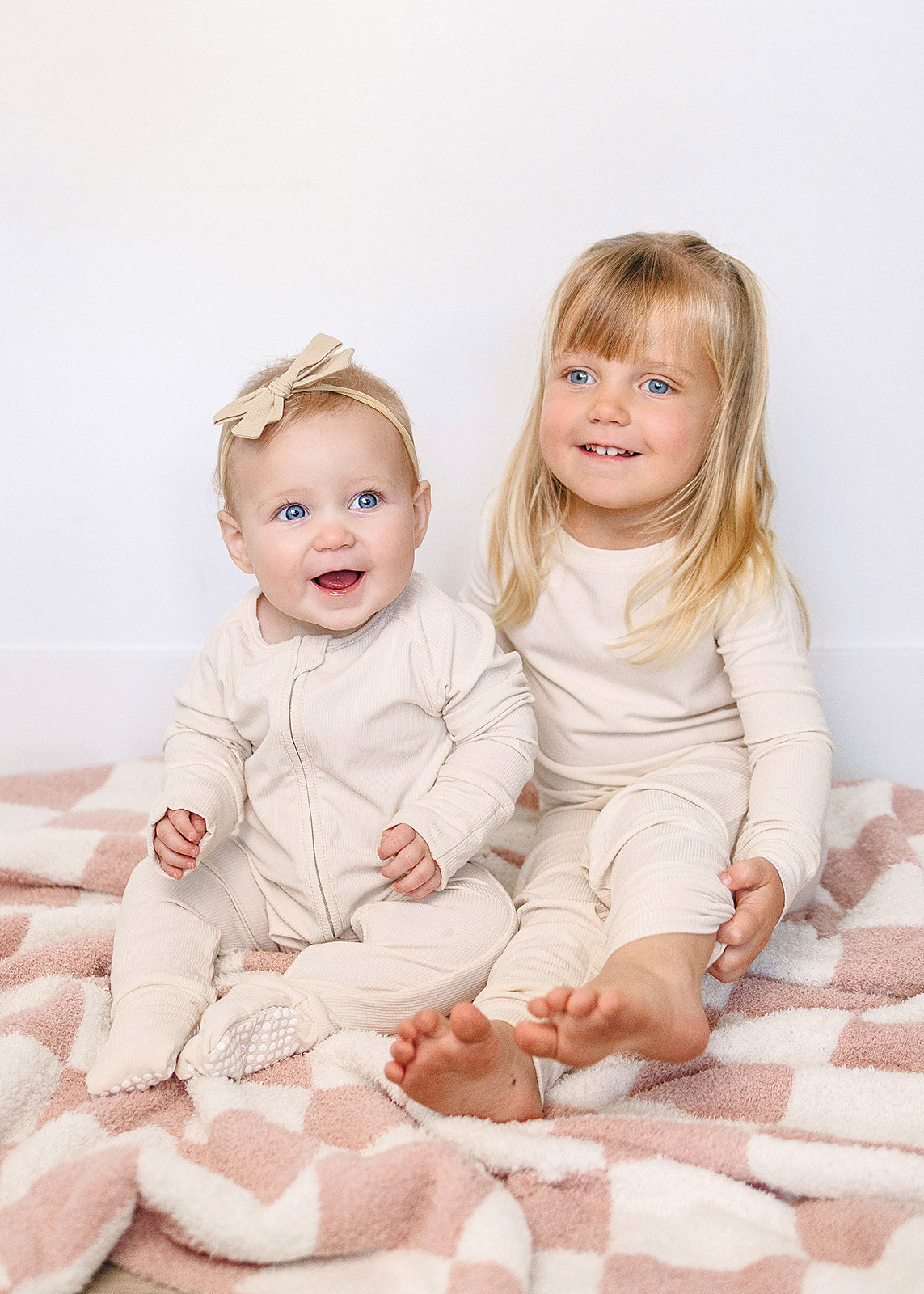 Pink Checkered Plush Blanket