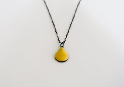 blackened silver chain with Yellow raindrop
