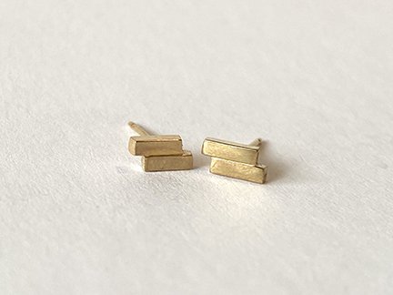 Gold ZigZag Earrings