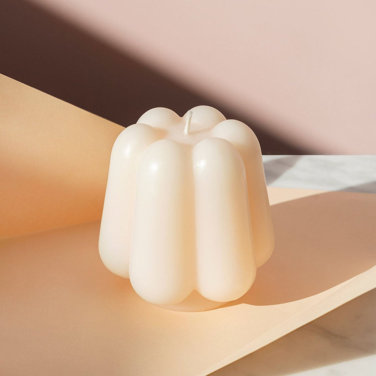 OCTAEVO Templo Candle - Ivory